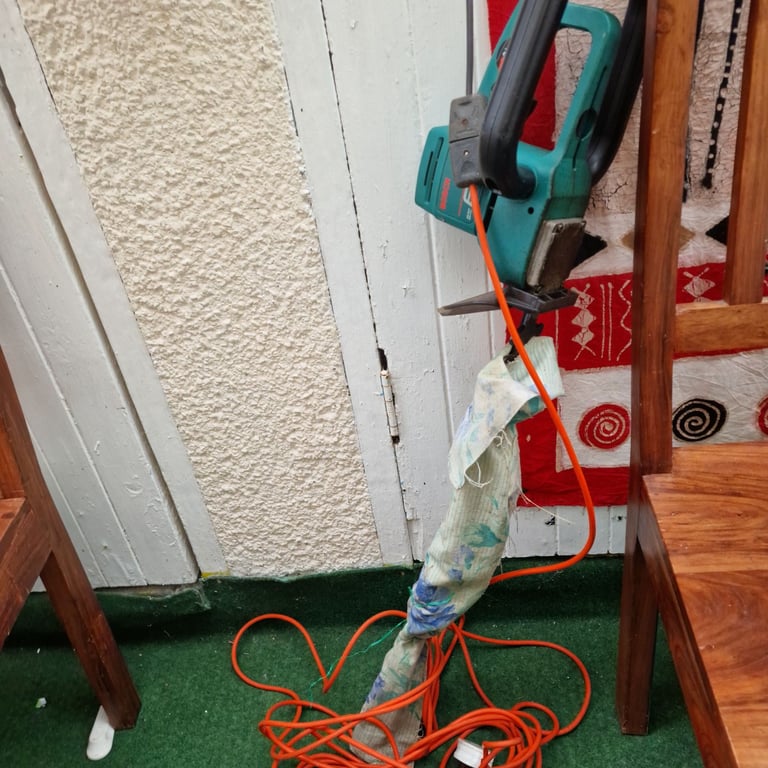 Hedge trimmer 