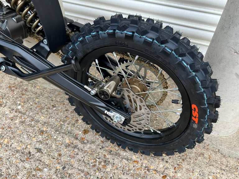 DANNYS DIRT BIKES SURRON HYPER BEE KIDS ELECTRIC OFF ROAD DIRT BIKE 14/12 