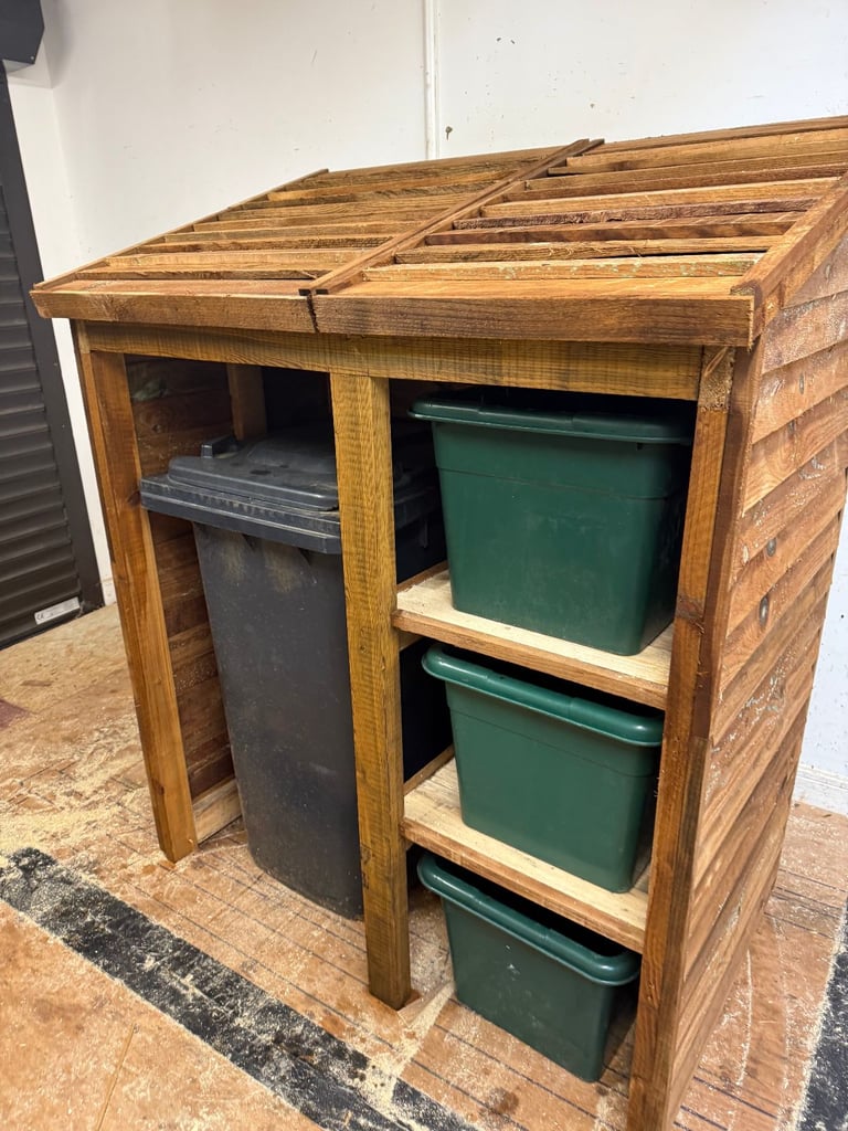 Recycling Store Wheelie Bin and Box Tidy Station