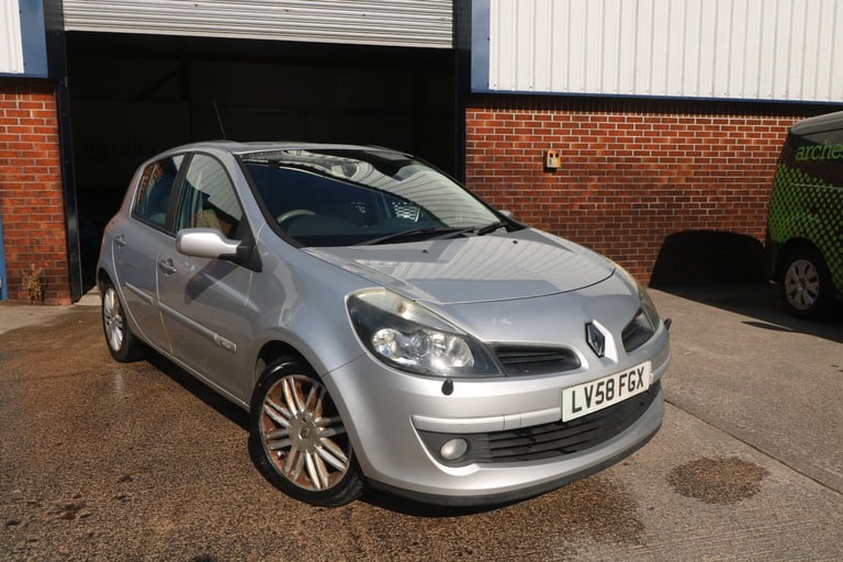 image for 2008 Renault Clio 1.6 VVT Initiale 5dr Auto HATCHBACK Petrol Automatic