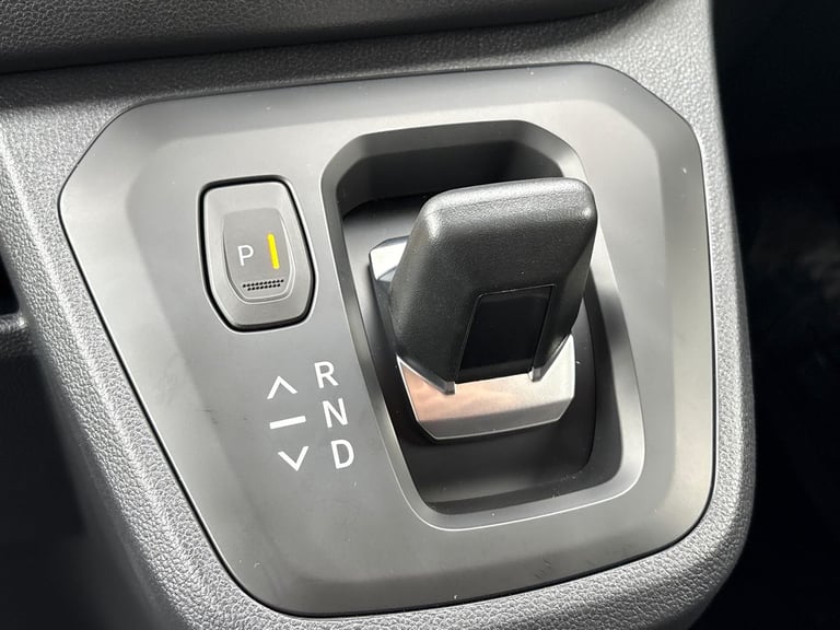  Renault Trafic LWB DIESEL TRAFIC LL30 BLUE DCI 170 EXTRA SPORT Diesel
