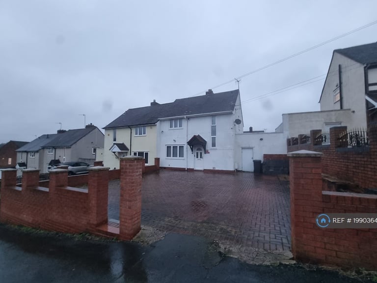 Property to rent in Dudley, West Midlands, Flats and Houses to rent