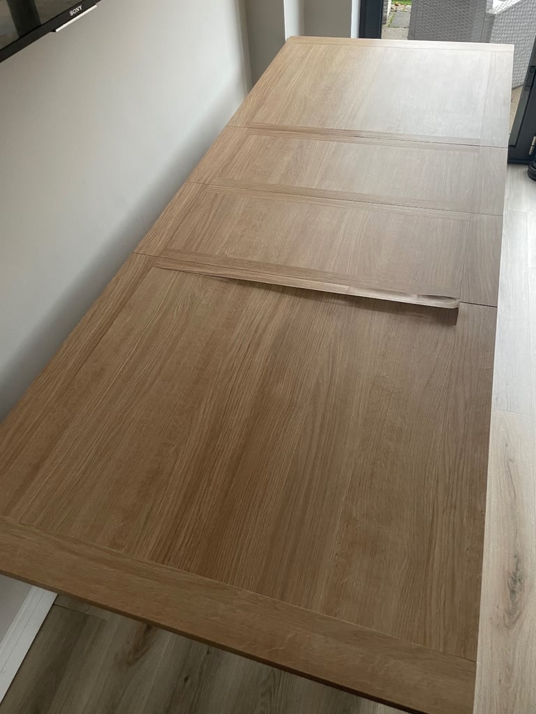 6 to 10 Seater Extending Dining Table