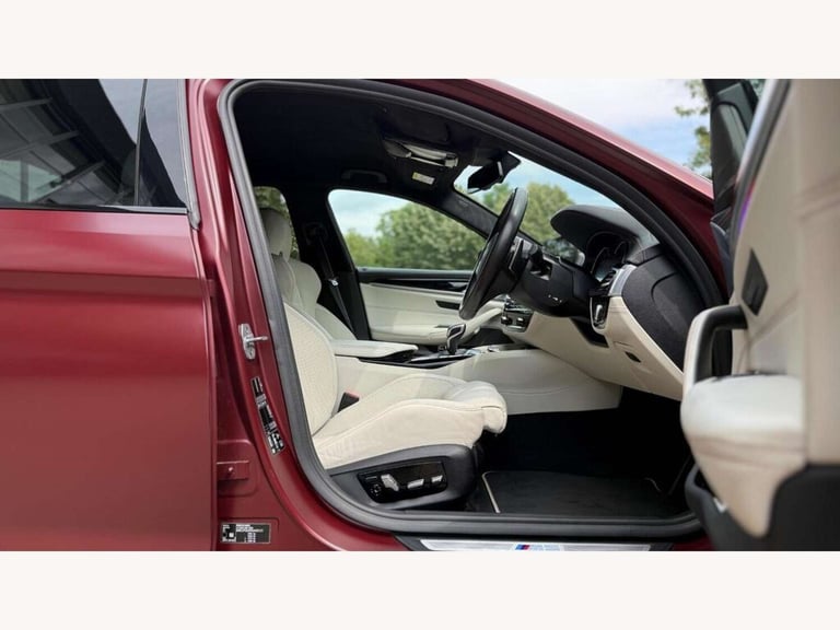 2019 BMW 5 Series 4.4 M5 Auto 4WD 4dr Saloon Petrol Automatic