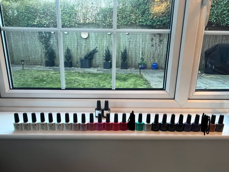 LOT OF CND SHELLAC NAIL POLISH