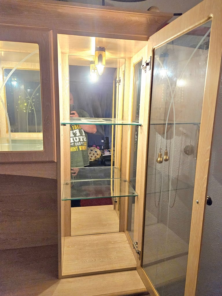 large display cabinet with electric lighting