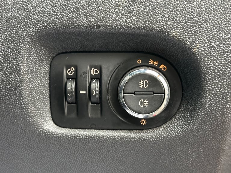 2014 VAUXHALL CORSA EXCITE AC ECOTEC, 1.2 PETROL, **HUGE SPEC, LOW MILES** 