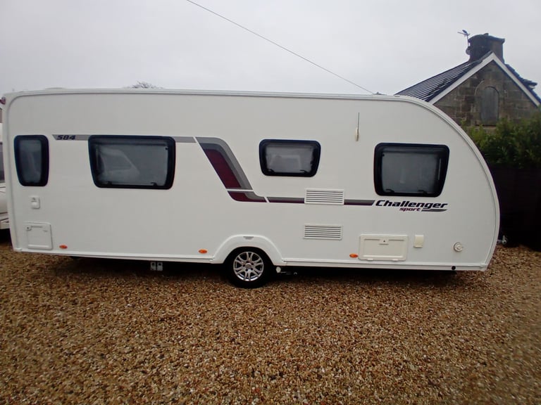 Swift challenger sport fix island bed 