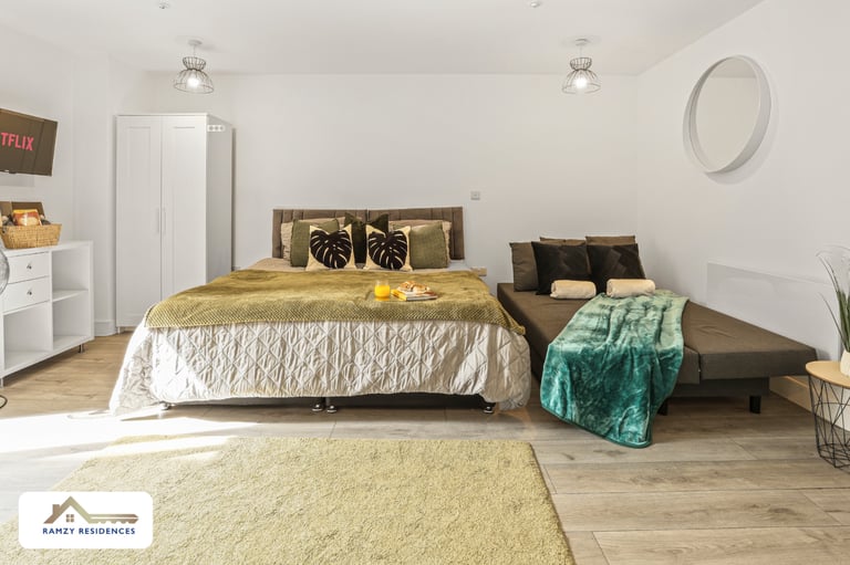 Modern & Spacious Cosy Studio in Hemel Hempstead