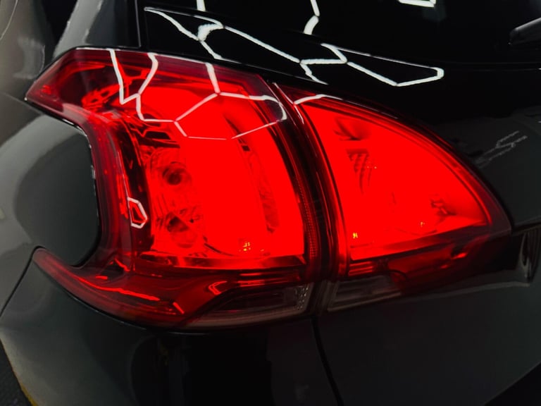 2015 Peugeot 2008 1.6 e-HDi Allure EGC Euro 5 (s/s) 5dr HATCHBACK Diesel Automatic