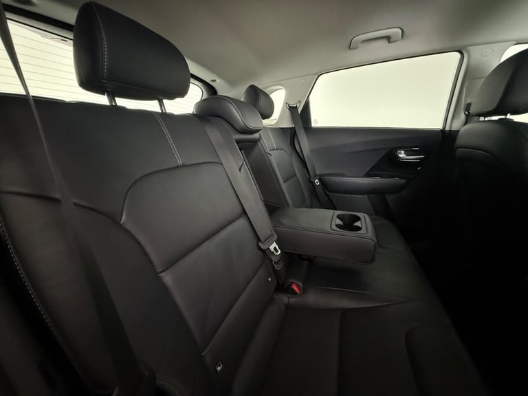 2018 Kia Niro 1.6 GDi 8.9kWh 3 DCT Euro 6 (s/s) 5dr ESTATE PETROL/ELECTRIC Automatic