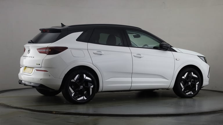 2023 Vauxhall Grandland 1.6 14.2kWh GSe SUV 5dr Petrol Plug-in Hybrid Auto AWD Euro 6 (s/s) (300 ...