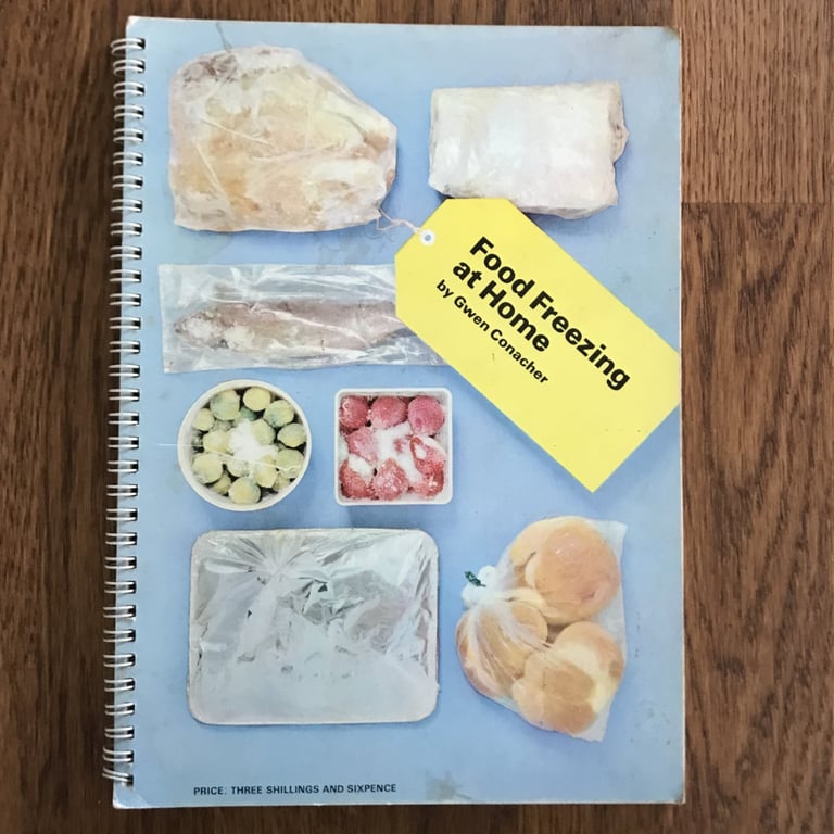 Vintage pre-1971 Food Freezing at Home book. Gwen Conacher. The Electricity Council. Can post.