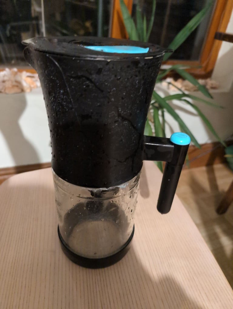 image for FREE * Phox water filter with glass bottom