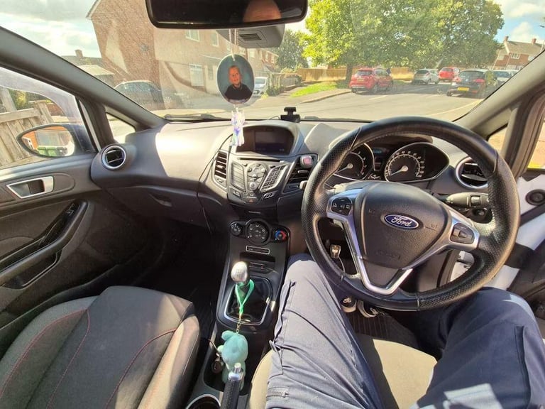2016 Ford Fiesta 1.0T EcoBoost ST-Line Euro 6 (s/s) 5dr Petrol
