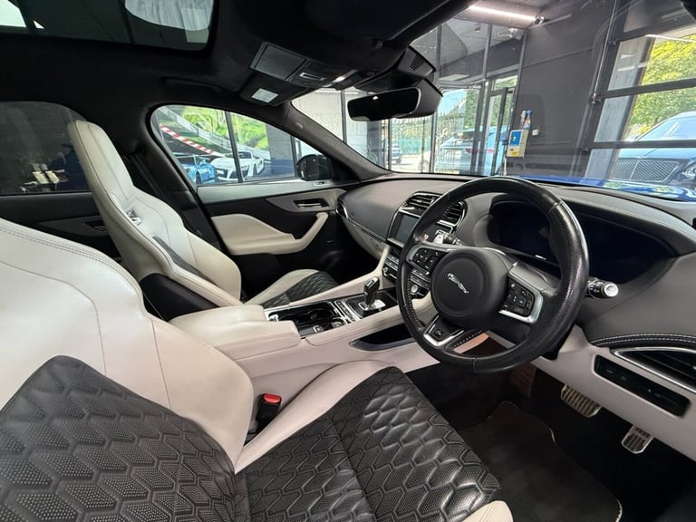 2020 Jaguar F-Pace 5.0 V8 SVR SUV 5dr Petrol Quickshift AWD Euro 6 (s/s) (550 ps) ESTATE Petrol A...