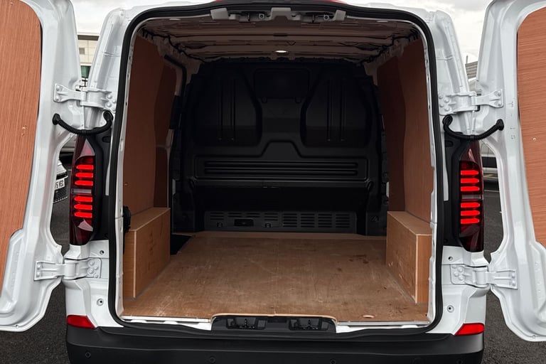 2025 Volkswagen Transporter Commerce Plus 2.0 TDI 110 PS 6sp Manual Van DIESEL Manual