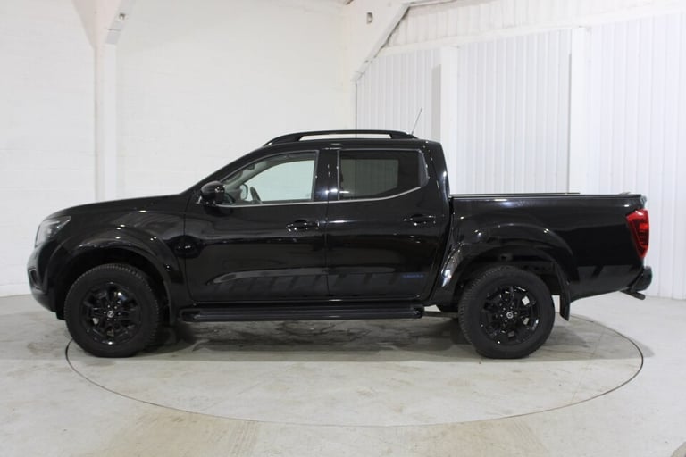 2020 Nissan Navara 2.3 dCi N-Guard Pickup Double Cab 4dr Diesel Manual 4WD Euro 6 Pick Up Diesel ...