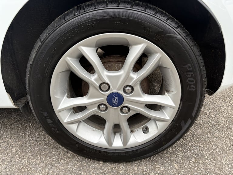FORD FIESTA 1.25 Zetec 2014