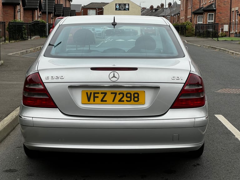 Mercedes-Benz, E CLASS, 2004, Semi-Auto, 3222 (cc)