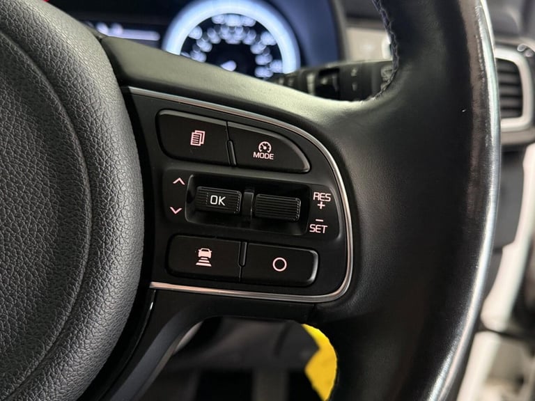 2018 Kia Niro 1.6 GDi 8.9kWh 3 DCT Euro 6 (s/s) 5dr ESTATE PETROL/ELECTRIC Automatic