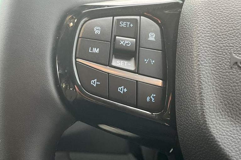 2025 Ford Tourneo Custom 2.5 PHEV 232ps H1 Titanium 8 seater Auto MPV PETROL/ELECTRIC Automatic