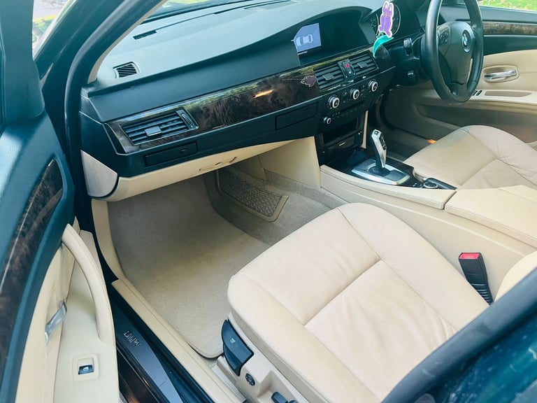 BMW 5 SERIES AUTOMATIC 2.5 PETROL YEAR 2009, VERY LOW MILEAGE 35000, 1 YEAR MOT, MINT CONDITION