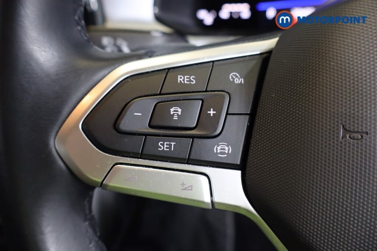 2022 Volkswagen T-Roc 1.5 TSI Life 5dr DSG SUV Petrol Automatic