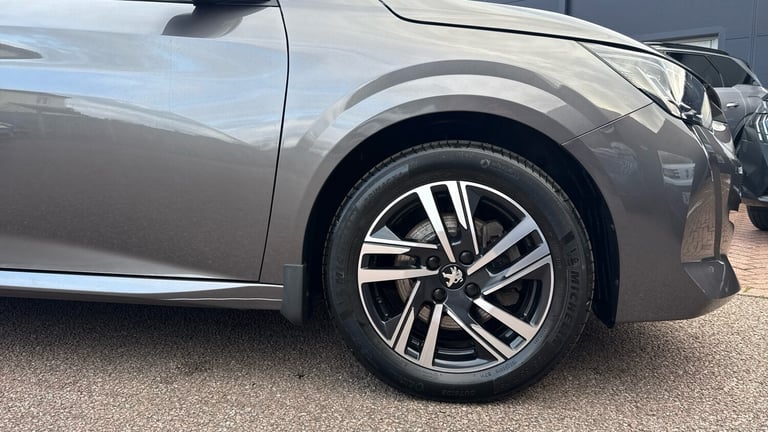 2022 Peugeot 208 1.2 PureTech 100 Allure Premium + 5dr Petrol Hatchback Hatchback Petrol Manual