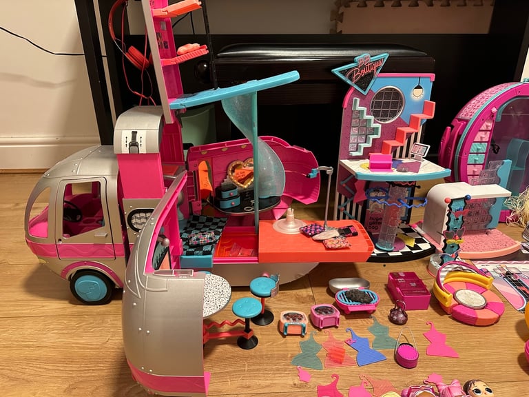 Reduced to £140 all Lol toys