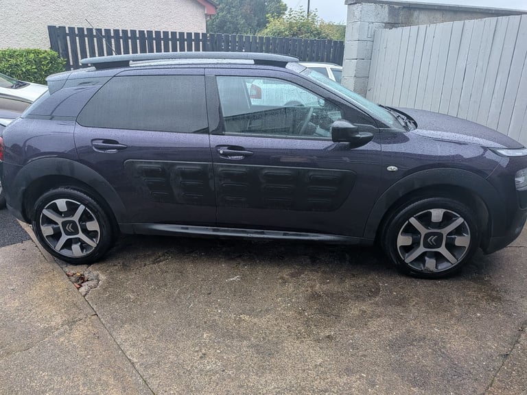 Citroen, C4 CACTUS, Hatchback, 2017, Manual, 1199 (cc), 5 doors