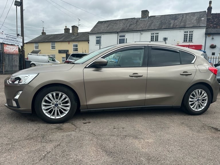 2019 Ford Focus 1.0T ECOBOOST TITANIUM 5dr EURO 6 (s/s) (125 ps) WITH SERVICE HISTORY  Hatchback ...