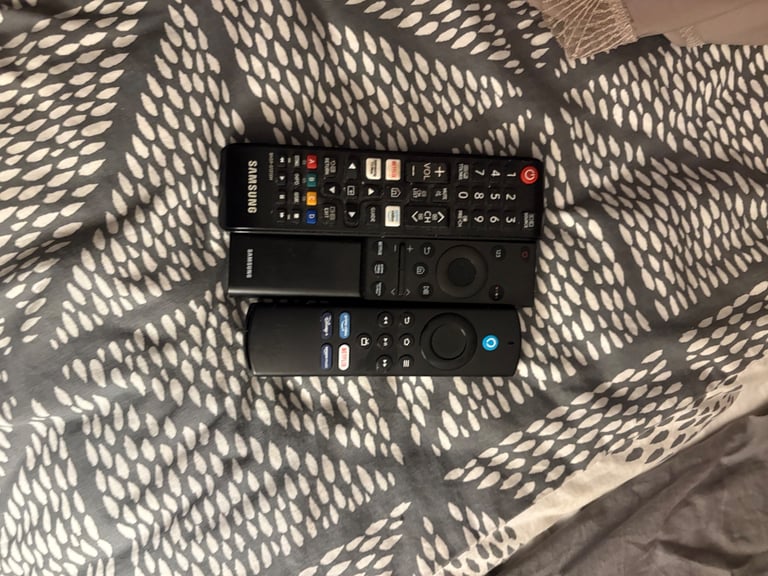 Samsung 43” Smart TV