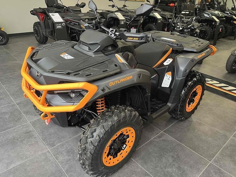 Can-Am Outlander 1000 XT-P T 1000R with ABS ATV Quad