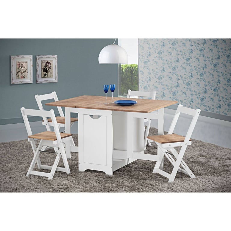 santos butterfly dining table and four chairs foldable (BRAND NEW)