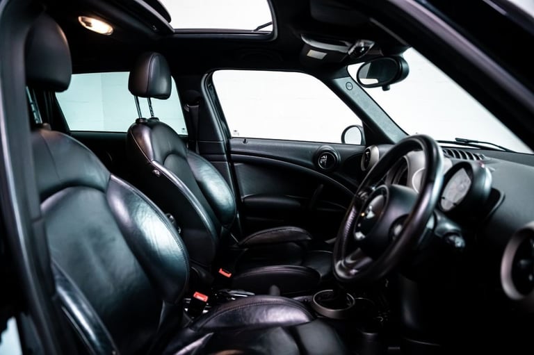 2011 MINI Countryman 1.6 Cooper S SUV 5dr Petrol Steptronic ALL4 Euro 5 (184 ps) HATCHBACK Petrol...