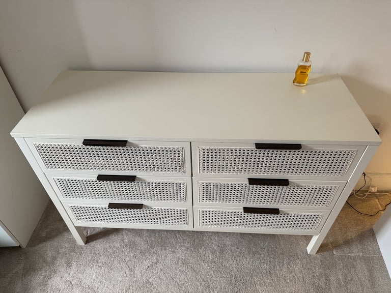 image for White chest of drawers RRP £300
