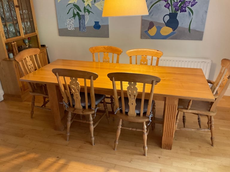 Beautiful bespoke Dining Table & Chairs