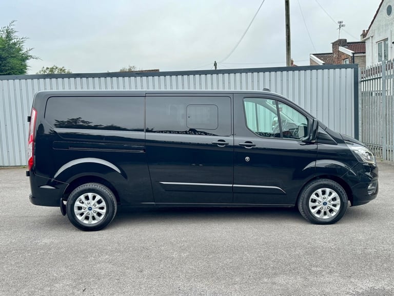 2022 Ford Transit Custom 2.0 EcoBlue 130ps Low Roof D/Cab Limited Van PANEL VAN DIESEL Manual