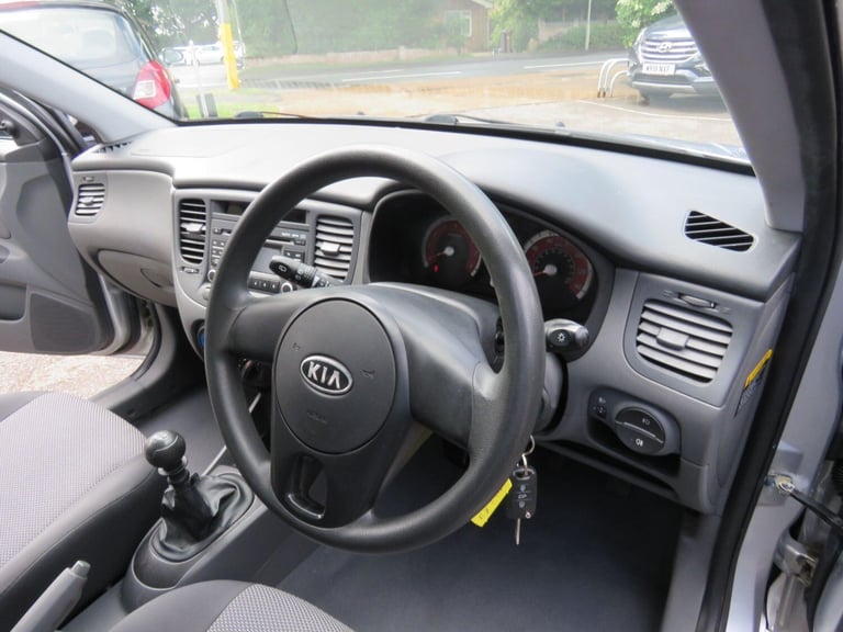 2011 Kia Rio 1.4 2 IPD 5dr HATCHBACK Petrol Manual