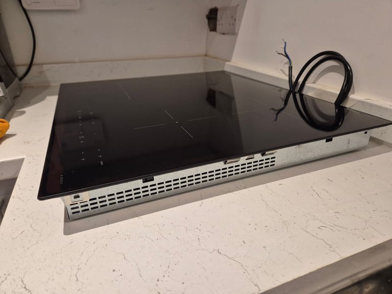 4 burner induction hob with powerboost 
