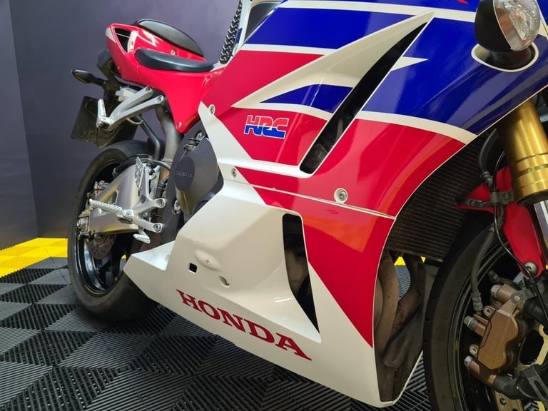 Honda CBR 600 RR 2016 Excellent Condition Standard Bike