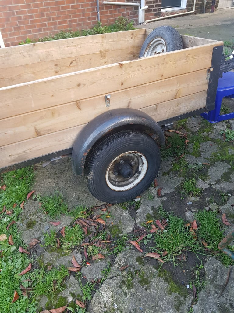 Car trailer 4feet by 2half feet recent tyres
