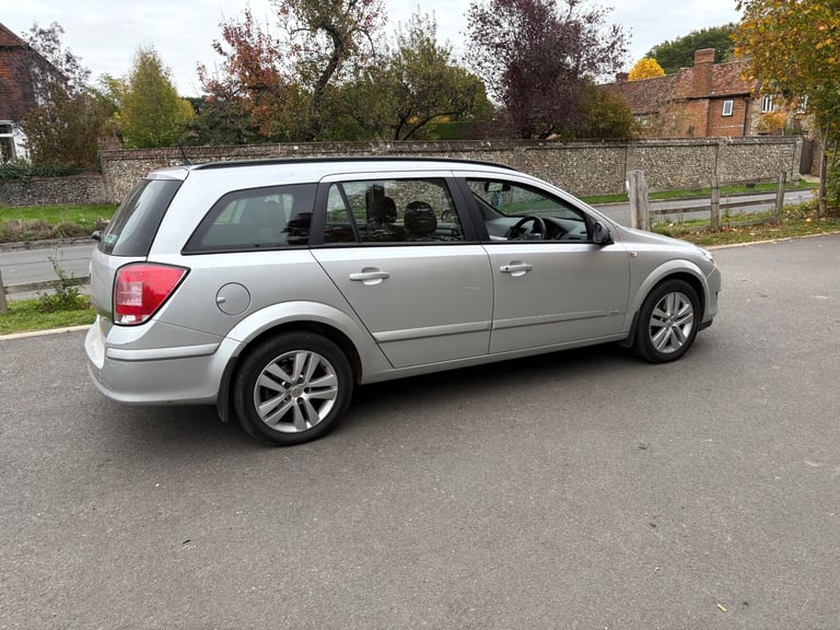 Vauxhall, ASTRA, Estate, 2008, Manual, 1364 (cc),5 doors - Image 4