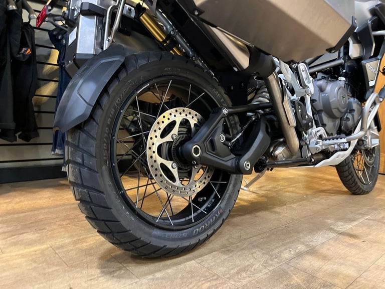 2025 Triumph Tiger 1200 RALLY EXPLORER PREMIUM COLOUR Petrol 6 Speed