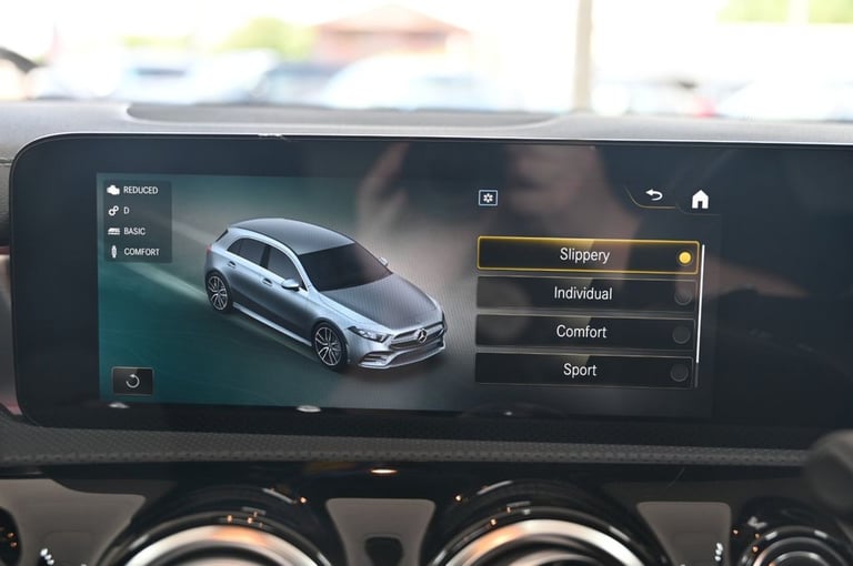 2022 22 MERCEDES-BENZ A-CLASS 2.0 A35 AMG EDITION (PREMIUM PLUS) HATCHBACK 5DR P