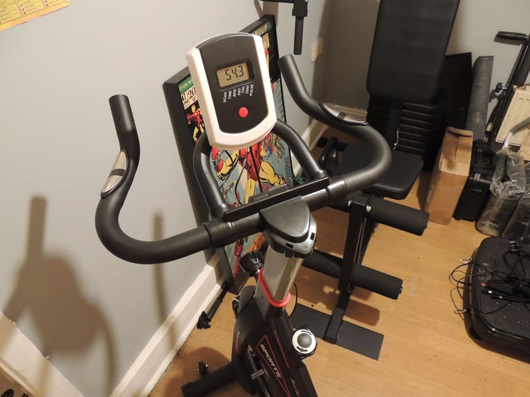 Gym Exercise Bike HOMCOM LCD Display Cardio Adjustable Resistance
