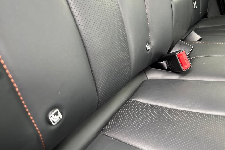 2025 MG MG HS 106287 Hatchback Petrol Automatic