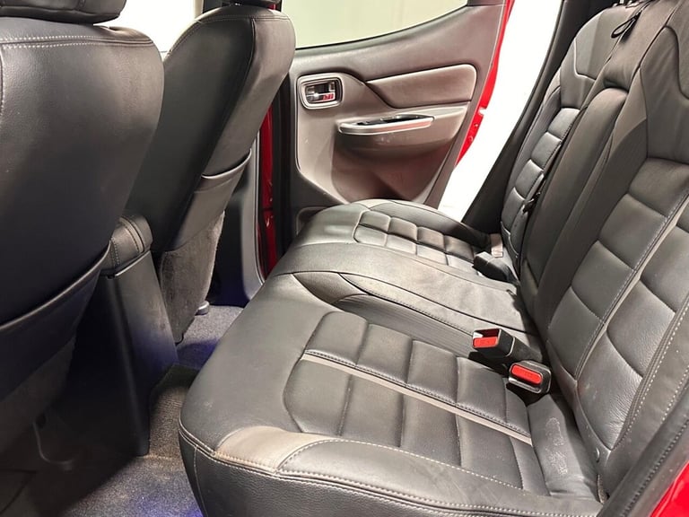 2016 Mitsubishi L200 2.4 DI-D DC Barbarian Pickup Double Cab 4dr Diesel Auto 4WD Euro 5 (178 ps) ...