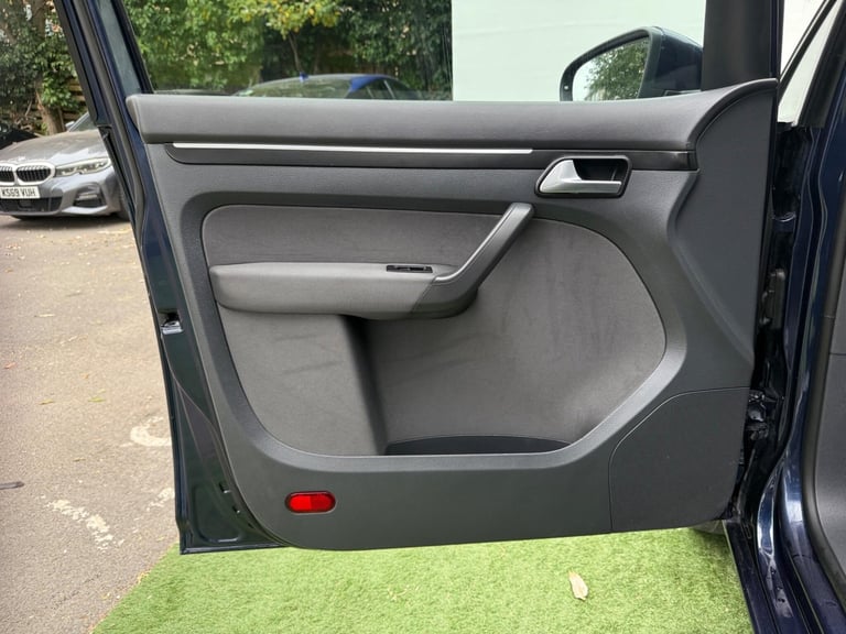 2024 Volkswagen Touran 1.4 TSI BlueMotion Tech SEL MPV 5dr Petrol DSG Euro 6 (s/s) (150 ps) PETRO...